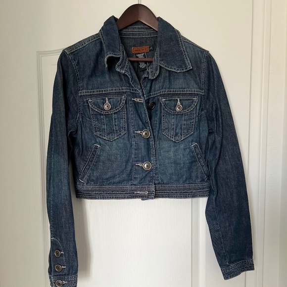 Calvin Klein Jackets & Blazers - Calvin Klein Ladies cropped Denim Jacket